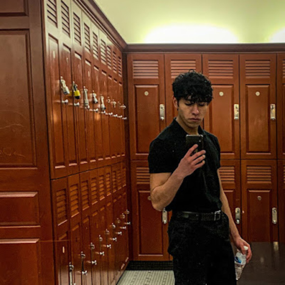 Meet your Posher, Tony_maloney - Picture 1 of 1